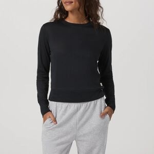 Vuori Women's Daydream Crew in Black Heather